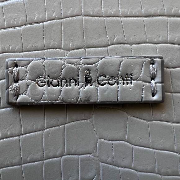 NWT Gianni Conti Cream Handbag - Picture 10 of 15